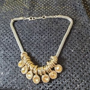 Women's necklace